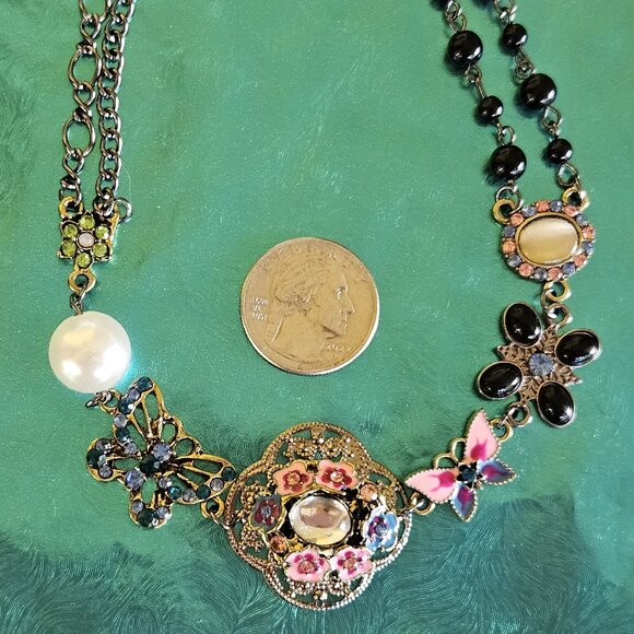 🦋🌺Butterfly Floral Necklace NWOT🪻🐛🌺🦋 - Picture 11 of 11